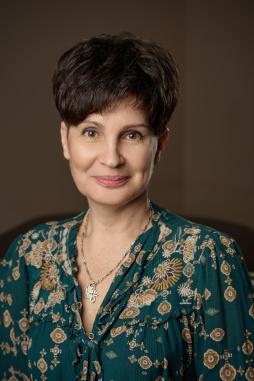 Максимова Елена Амирановна